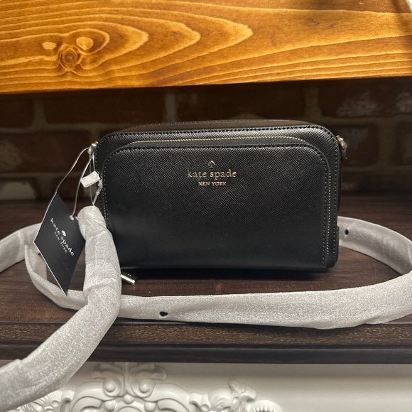 Kate Spade NWT back crossbody- staci - Picture 1 of 5